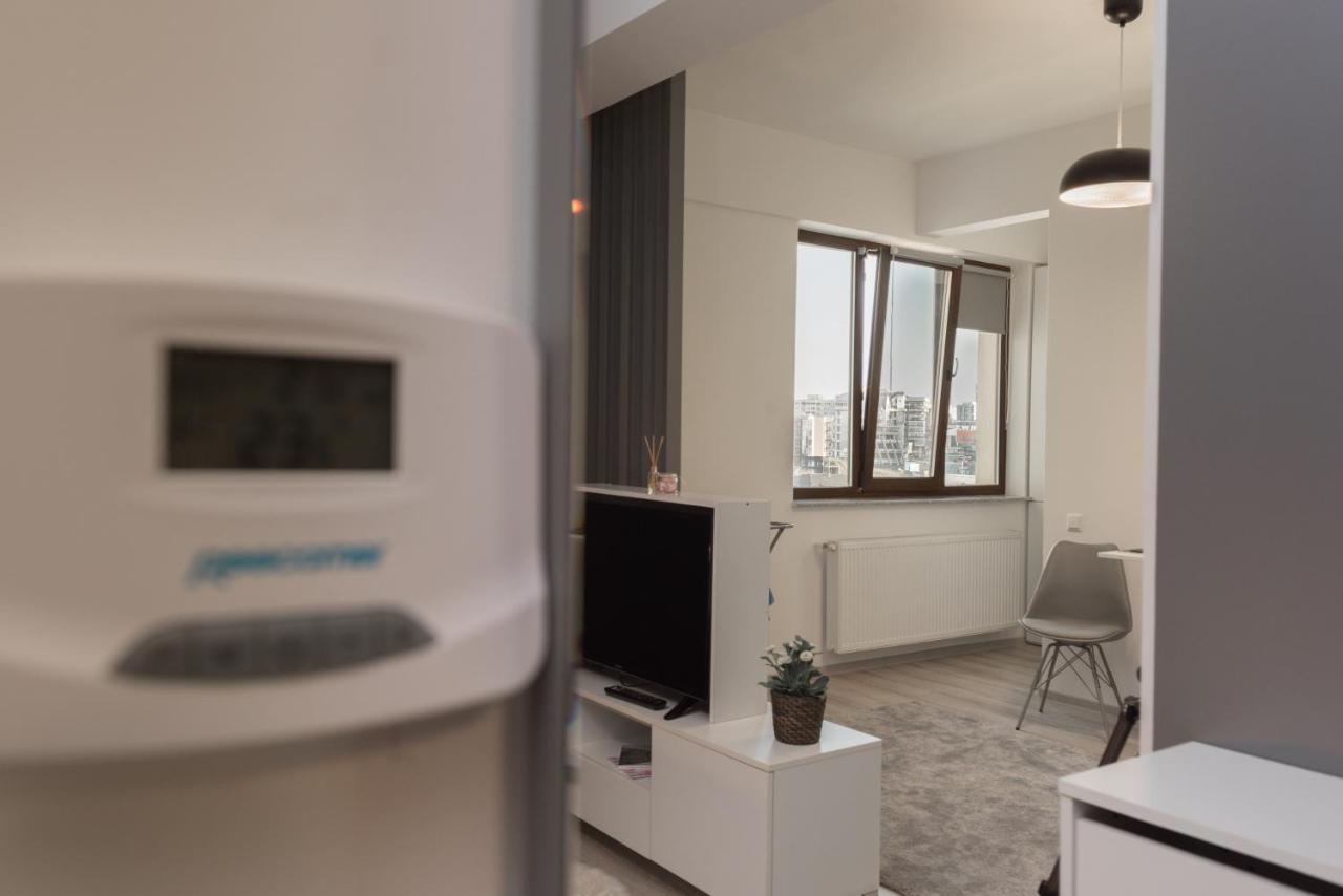 The Chic Minimalist - Apartment